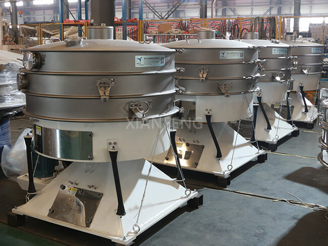 Workshop Real Photo of Tumbler Screening Machine Set - Multiple Carbon Steel Units for Large-Scale Sieving Projects