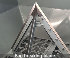 Blade components of ton unpacking machine