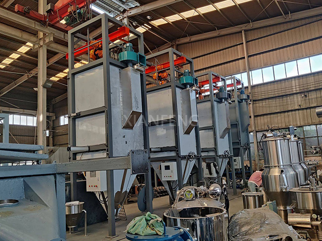 Bulk Bag Discharge Equipment with Workshop Background - Static Scene