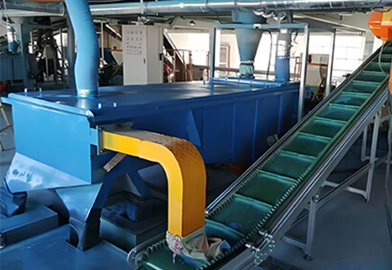 Linear Vibrating Sieve For Feed